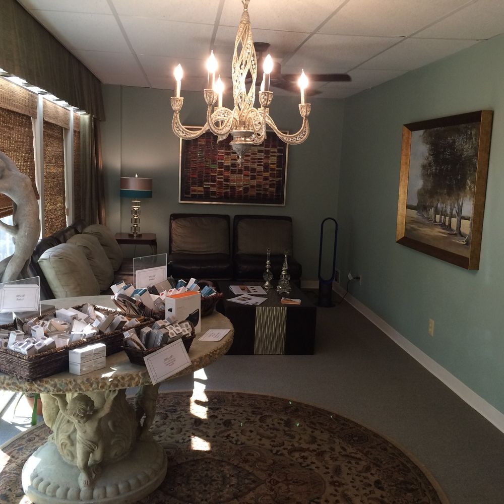 106 Ridgeway St, Hot Springs National Park, AR 71901